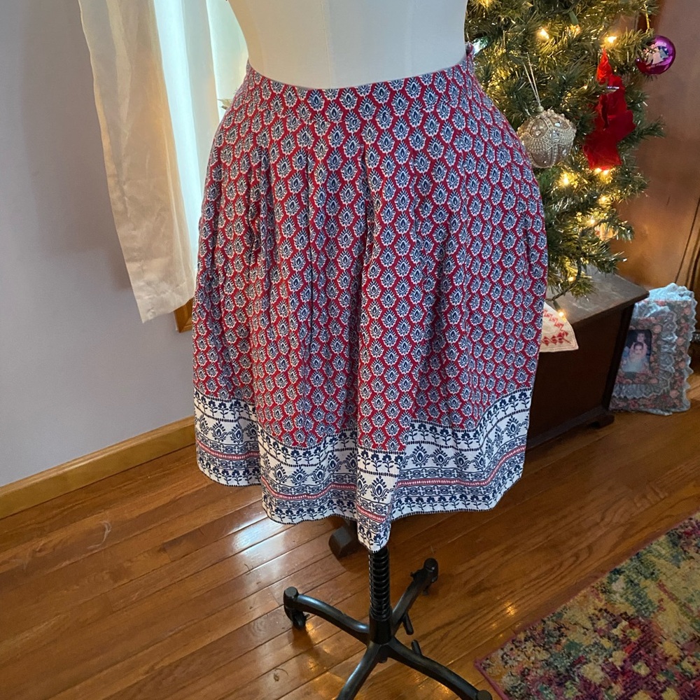 Banana Republic Red and White Patterned A-Line Skirt